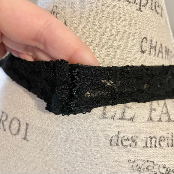 Y2K Vintage black lace Moda International halter top - Picture 6 of 14
